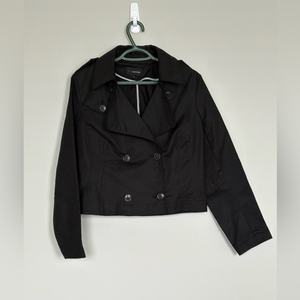 NWOT Edit by Jeanne Beker black cropped trench. Ladies size 12